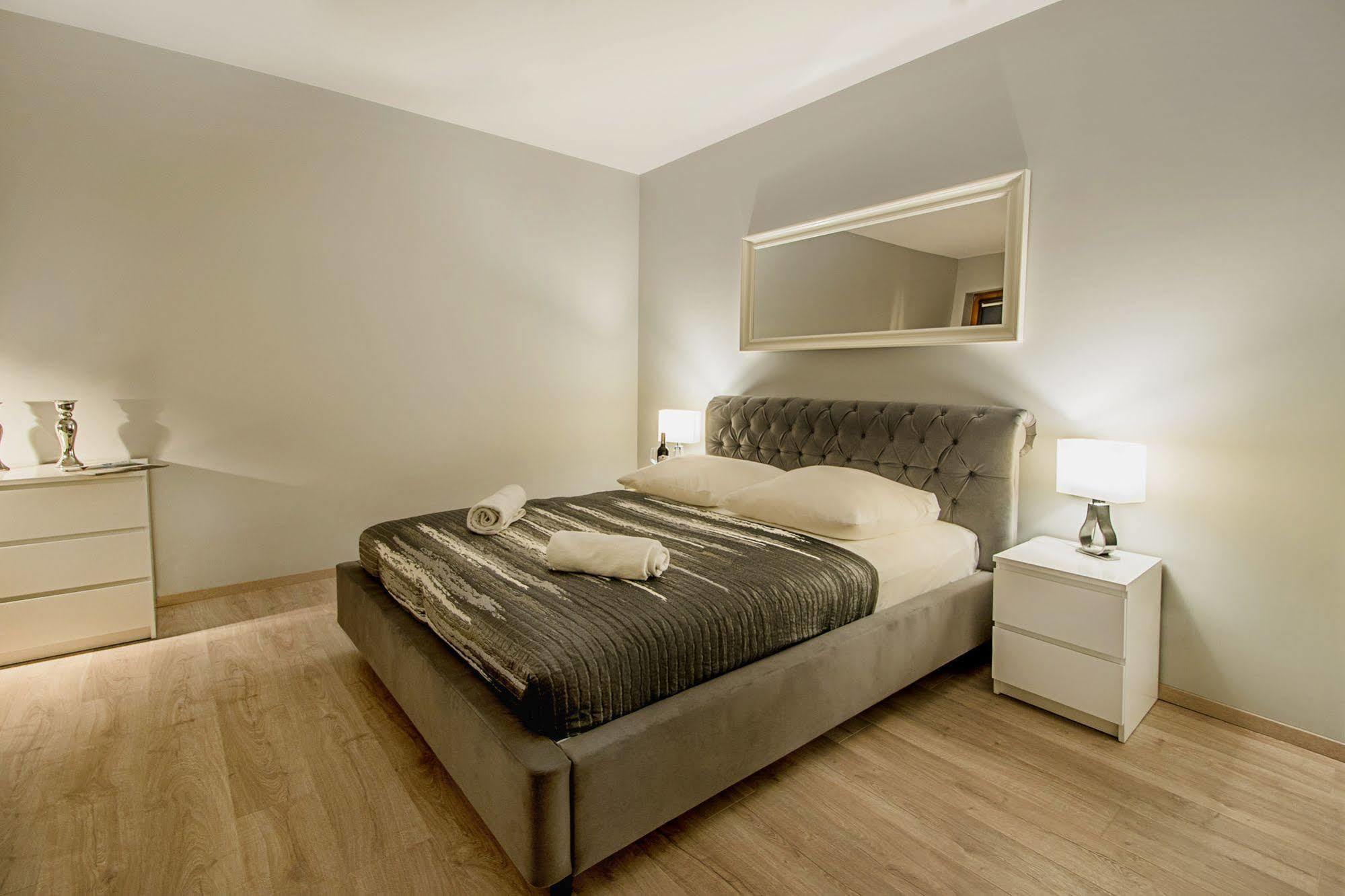 Angel City Center Krakow Aparthotel Экстерьер фото