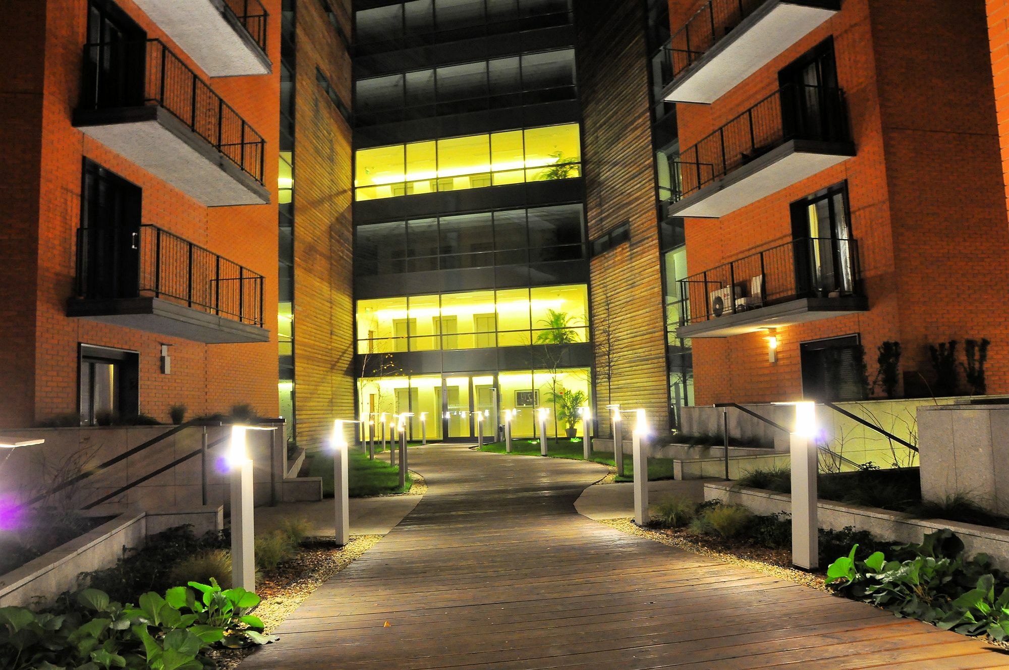 Angel City Center Krakow Aparthotel Экстерьер фото